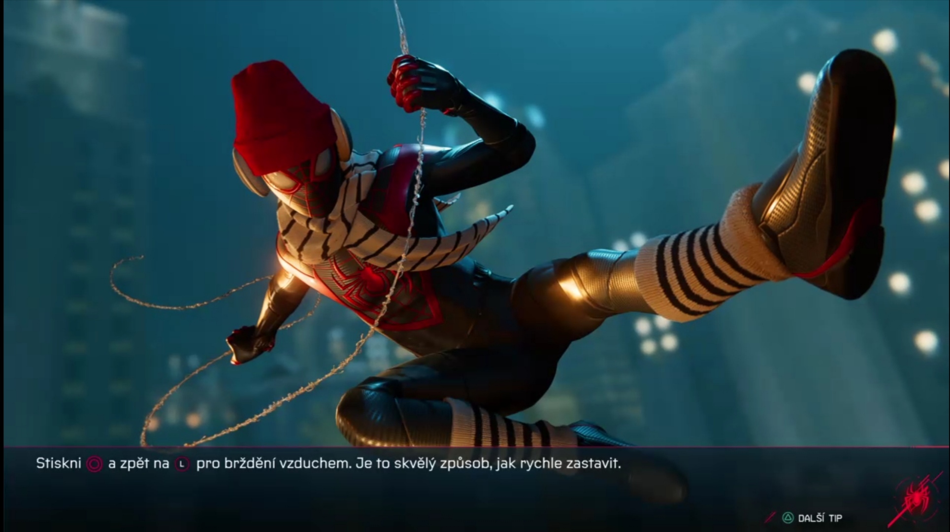 Počas načítania hry vám hra dáva tipy (Foto: Spider-Man Miles Morales)